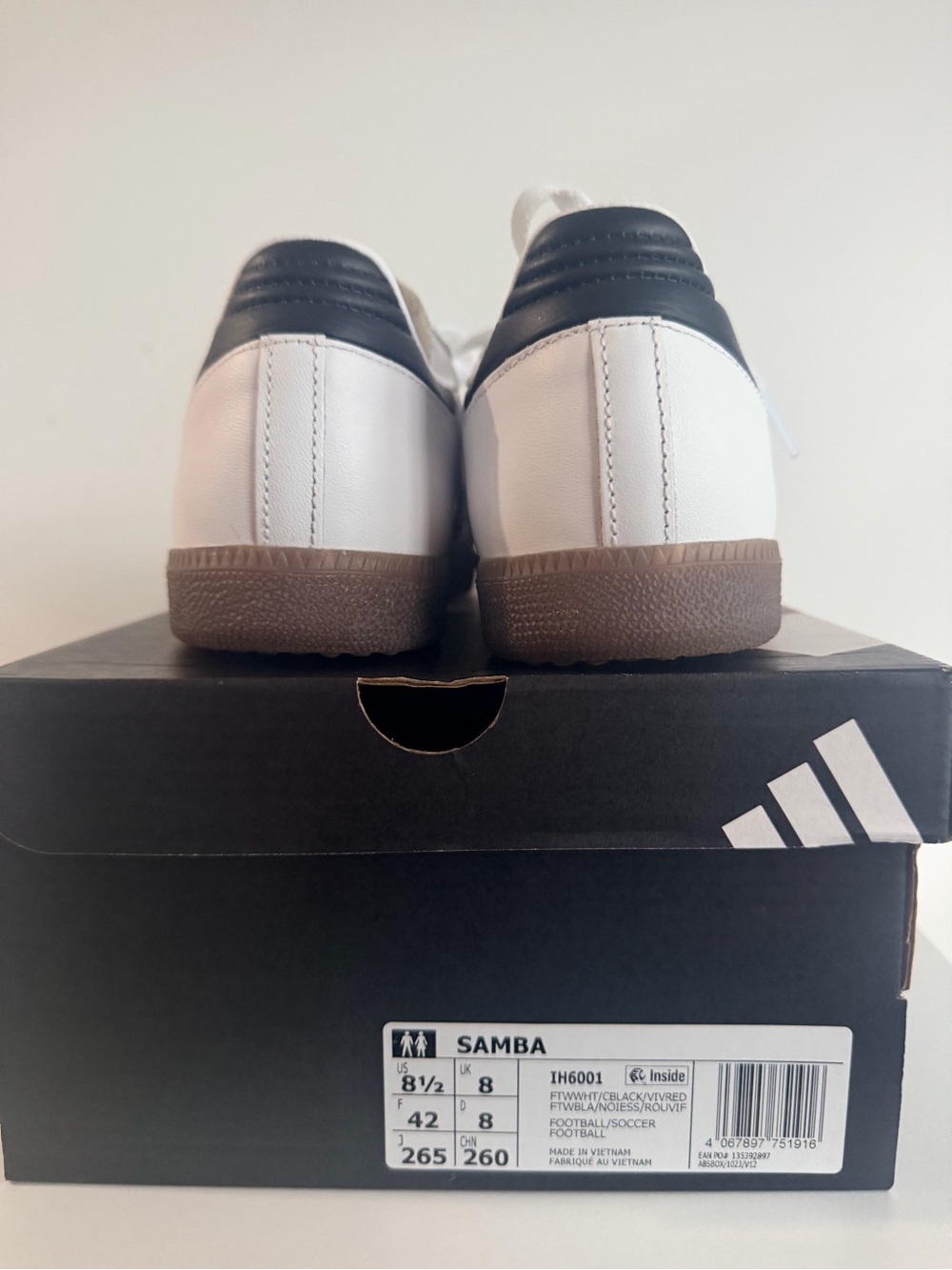 Adidas - Picture 4 of 8